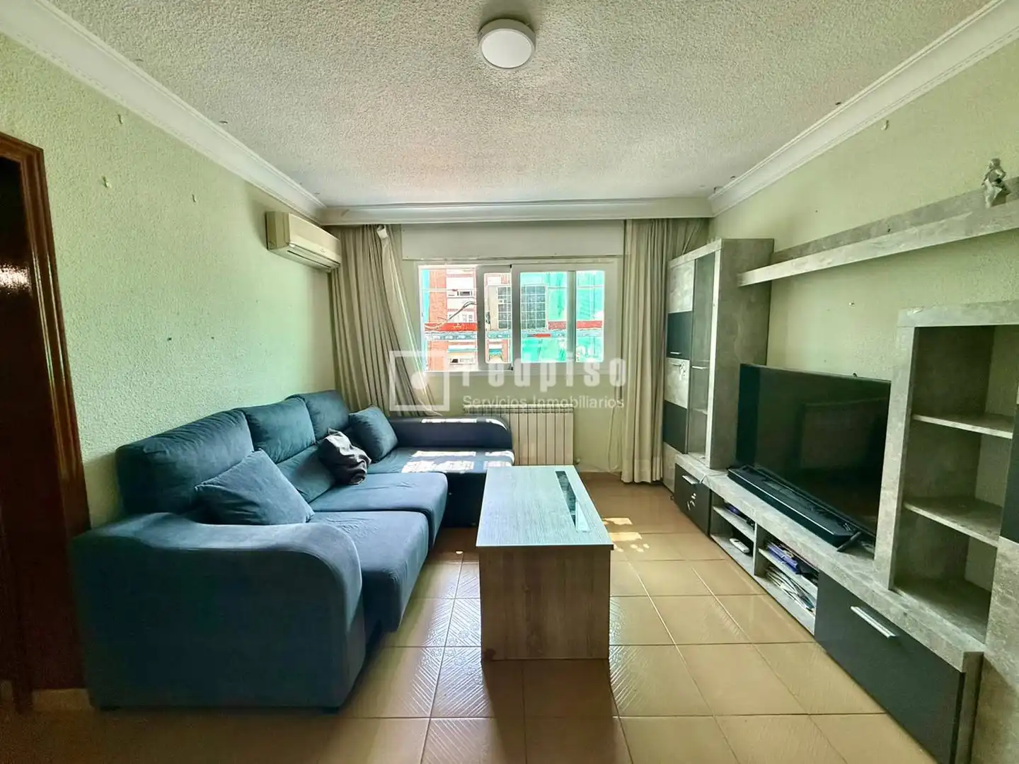 Living room of Flat for sale in Madrid  with Air Conditioner, Heating and Terrace