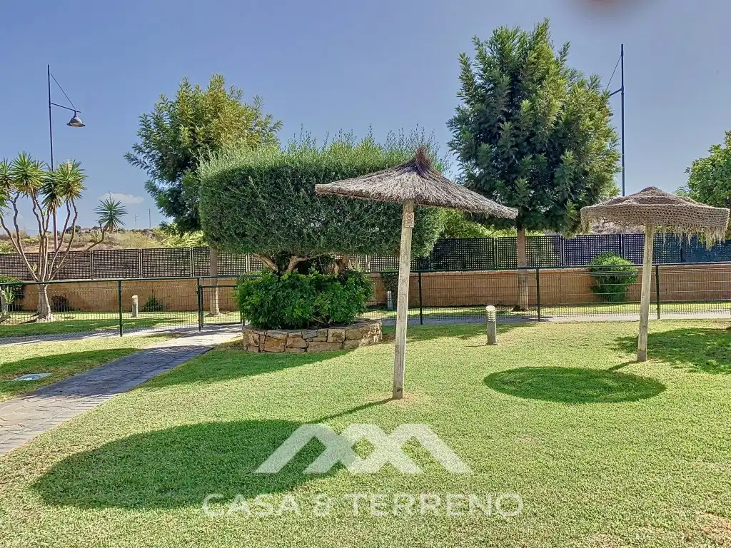 Adossat amb piscina en venda a Calle Celestina, imagen 45