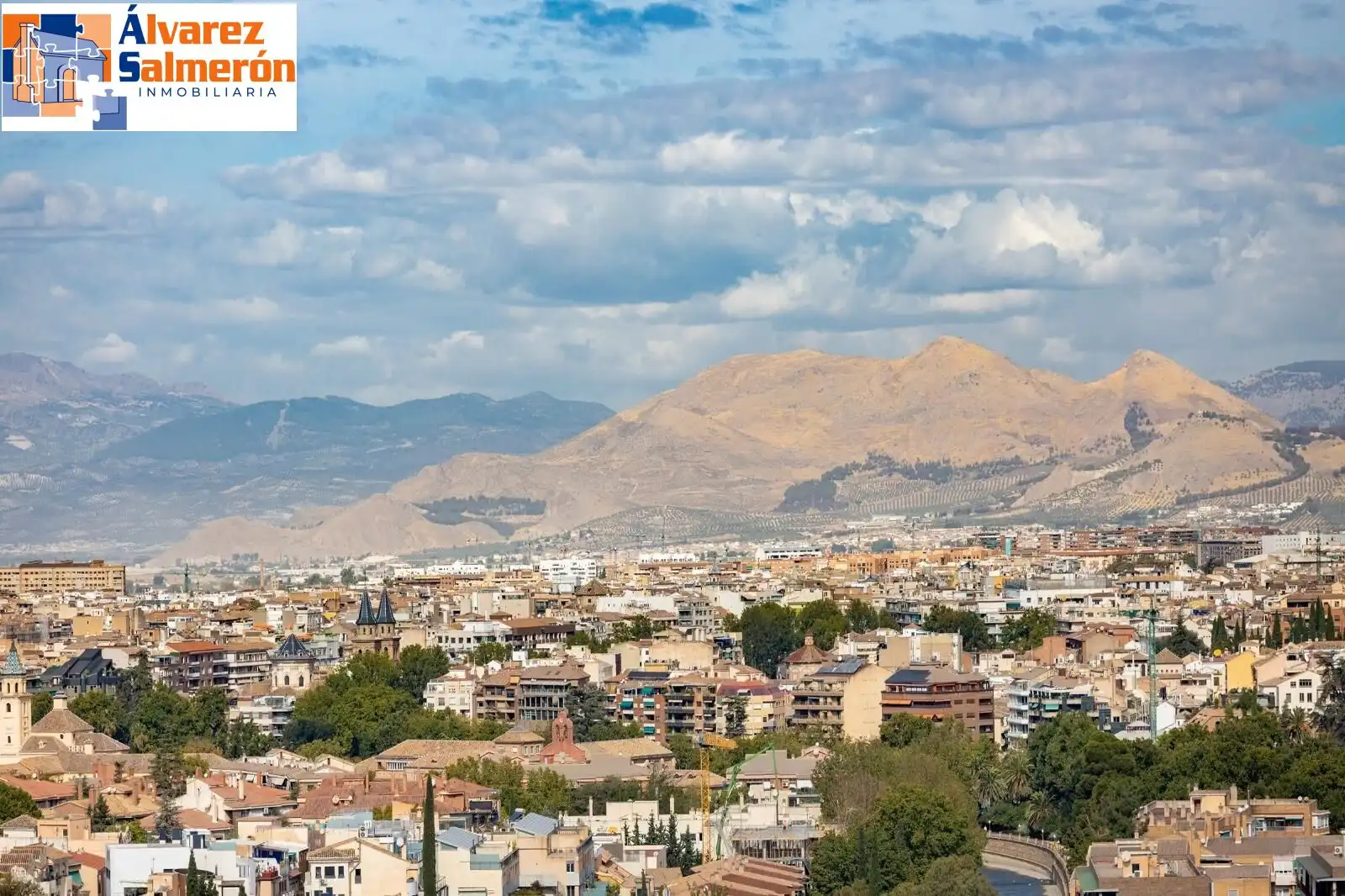 Exterior view of Houses for sale in Granada  with Air Conditioner, Private garden and Terrace