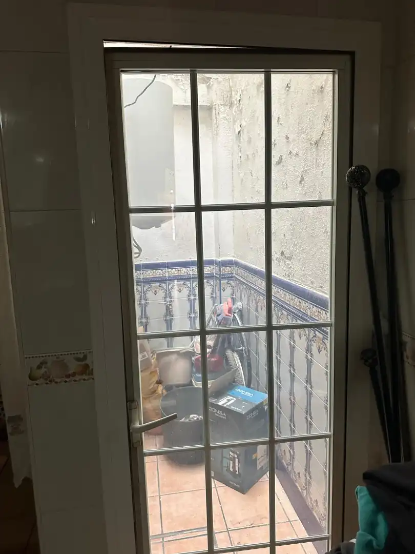 Balcony of Houses for sale in Sevilla  with Air Conditioner
