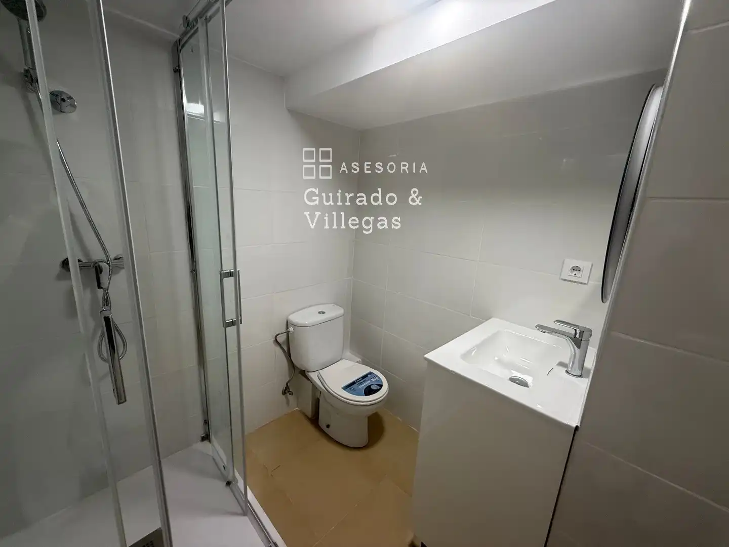 Baño de Local en venta en Barcelona