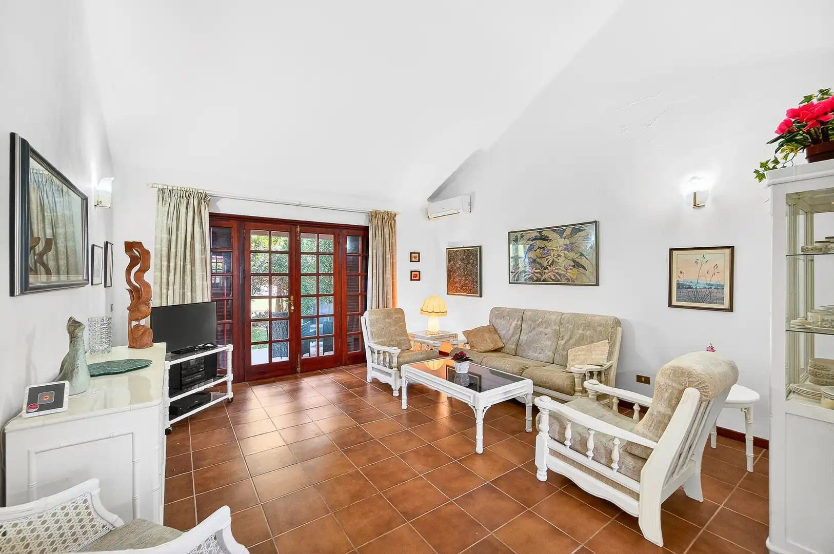 Sala d'estar de Casa o xalet en venda en San Miguel de Abona amb Aire condicionat, Jardí privat i Moblat
