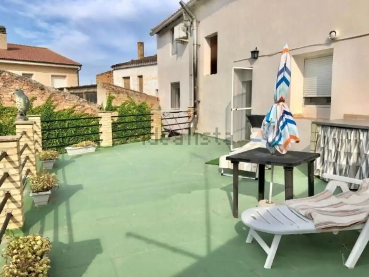 Terrace of Houses for sale in Arguedas  with Air Conditioner, Private garden and Parquet flooring