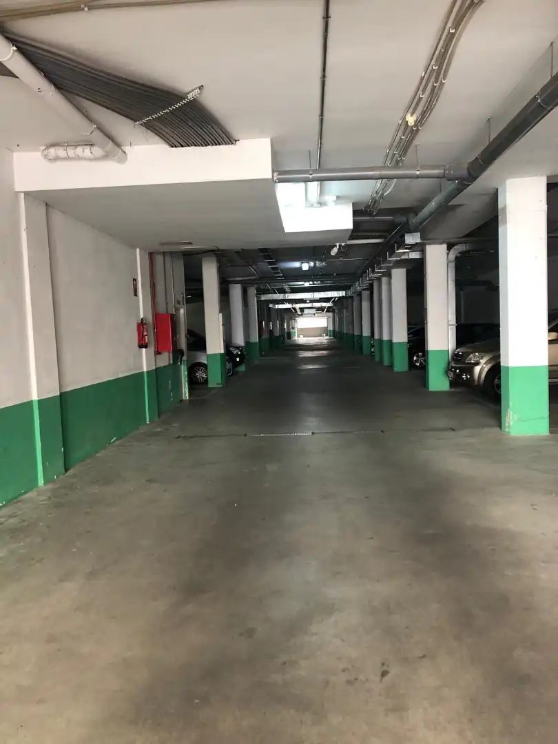 Aparcament de Pis en venda en Badajoz amb Aire condicionat