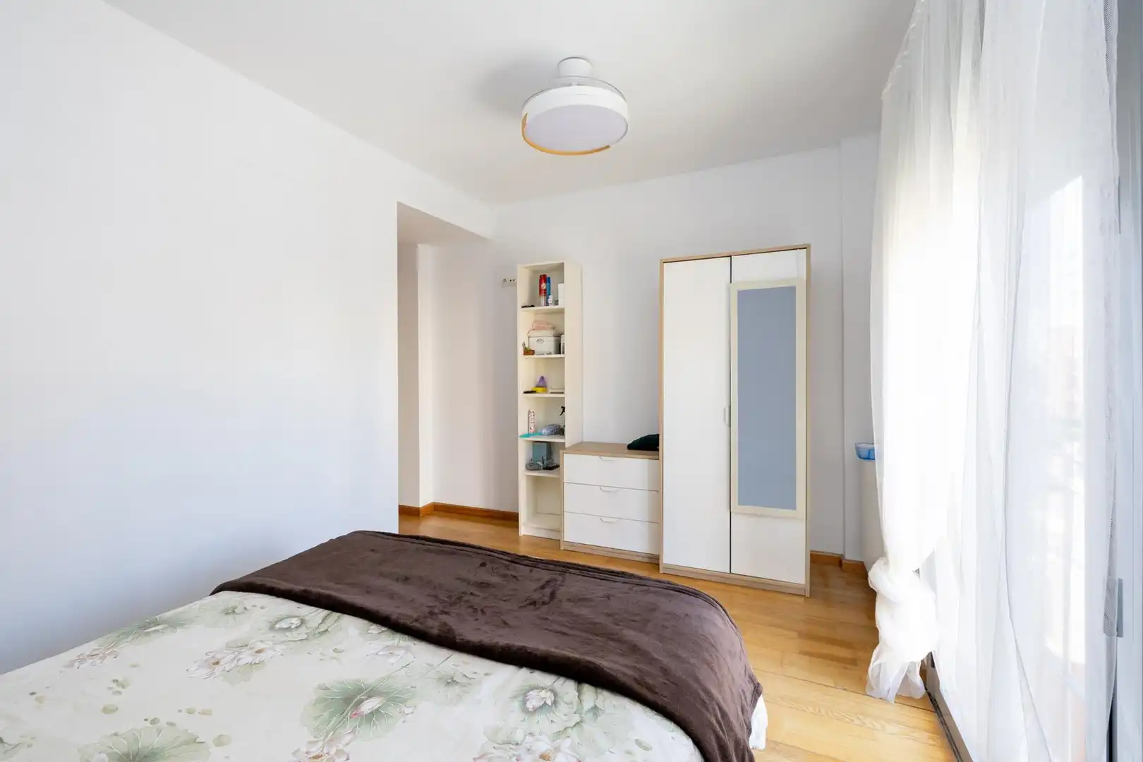 Houses for sale in Calle Miguel Valle Tendero, Jun