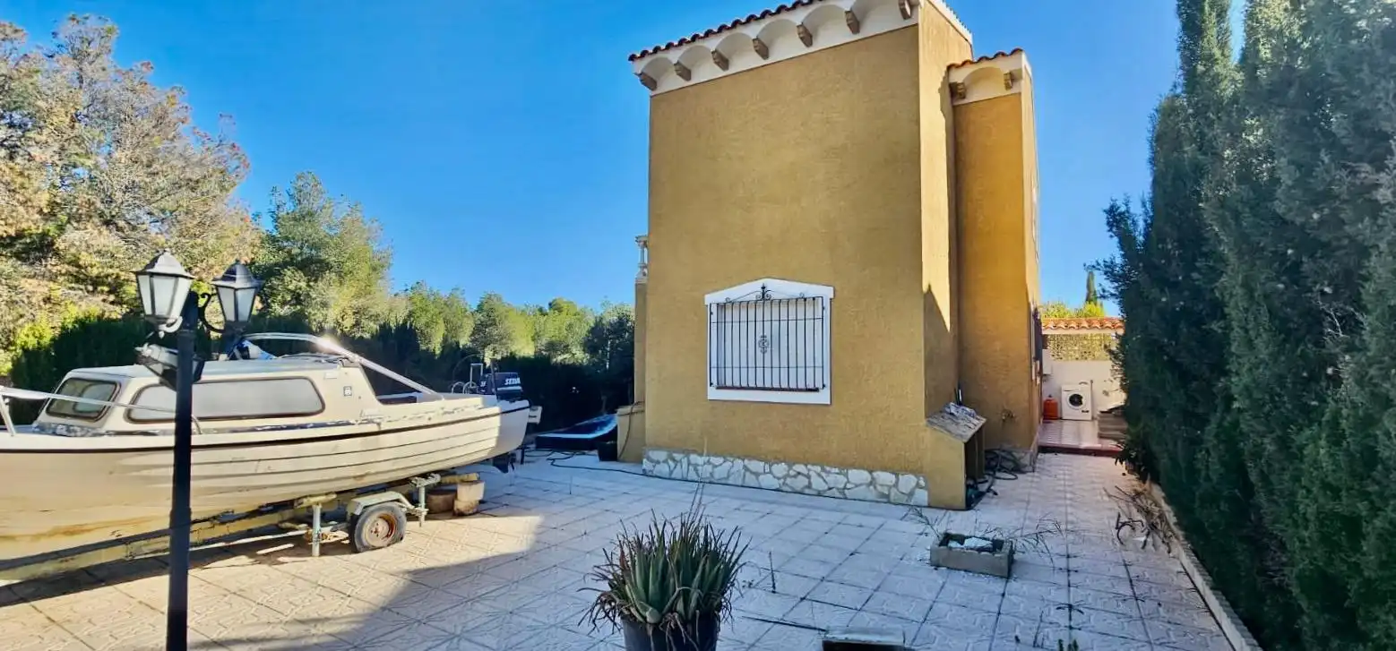 Jardín de Casa o chalet en venta en La Nucia con Aire acondicionado, Jardín privado y Terraza