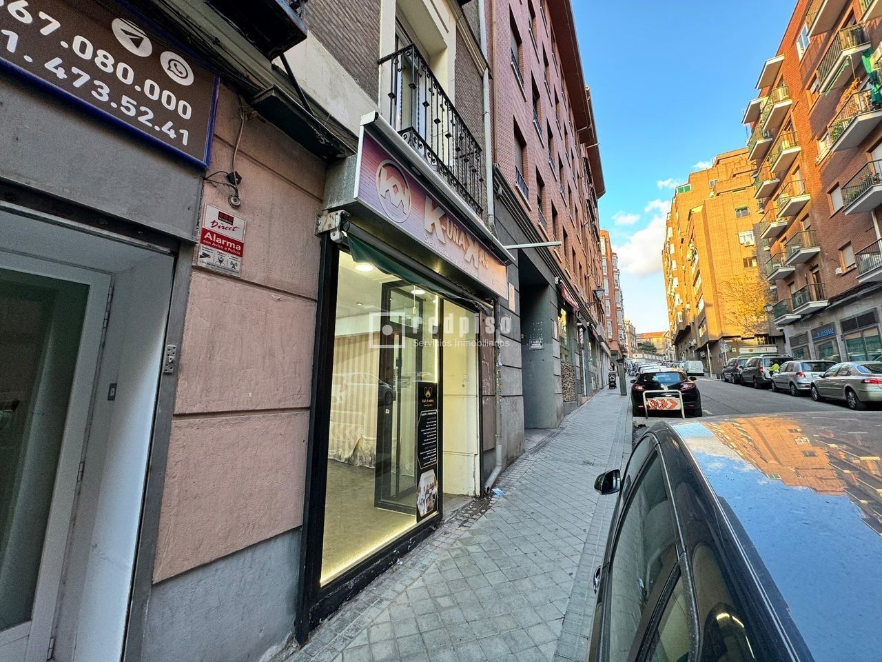 Vista exterior de Local en venda en  Madrid Capital