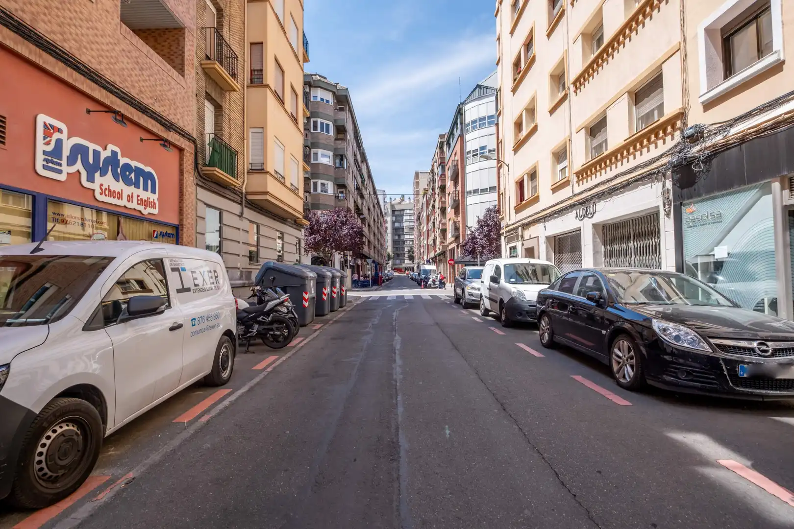 Vista exterior de Piso en venta en Zaragoza con Calefacción, Terraza y Balcón