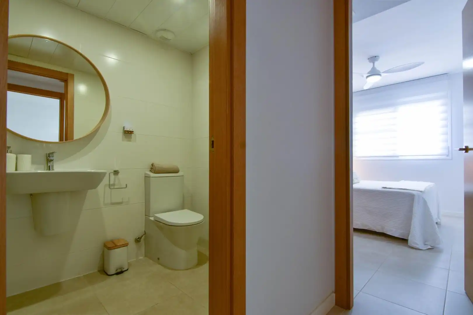 Bathroom of Flat for rent in El Puig de Santa Maria  with Air Conditioner, Heating and Private garden
