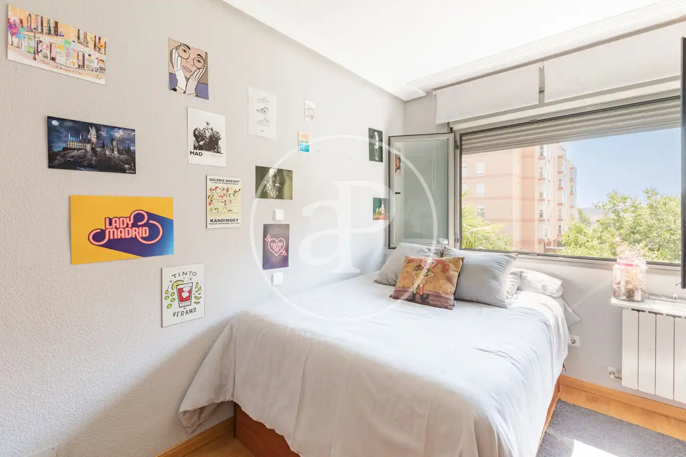 Habitación de Piso en venta en Madrid con Aire acondicionado, Calefacción y Jardín privado