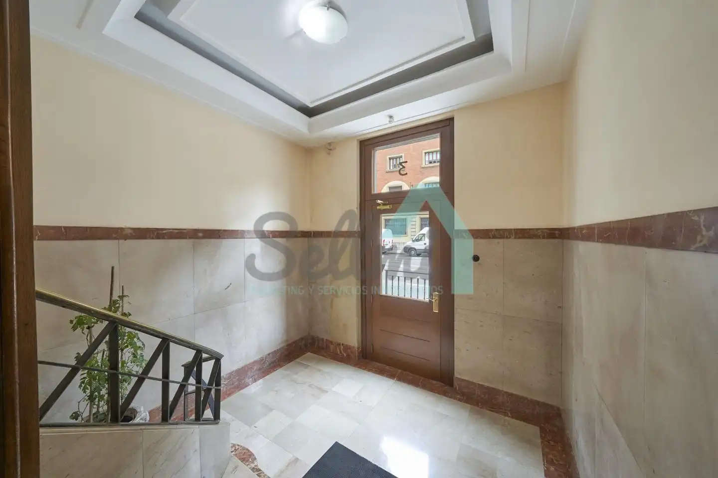 Piso de alquiler en Arzobispo Guisasola, Santo Domingo - El Campillín