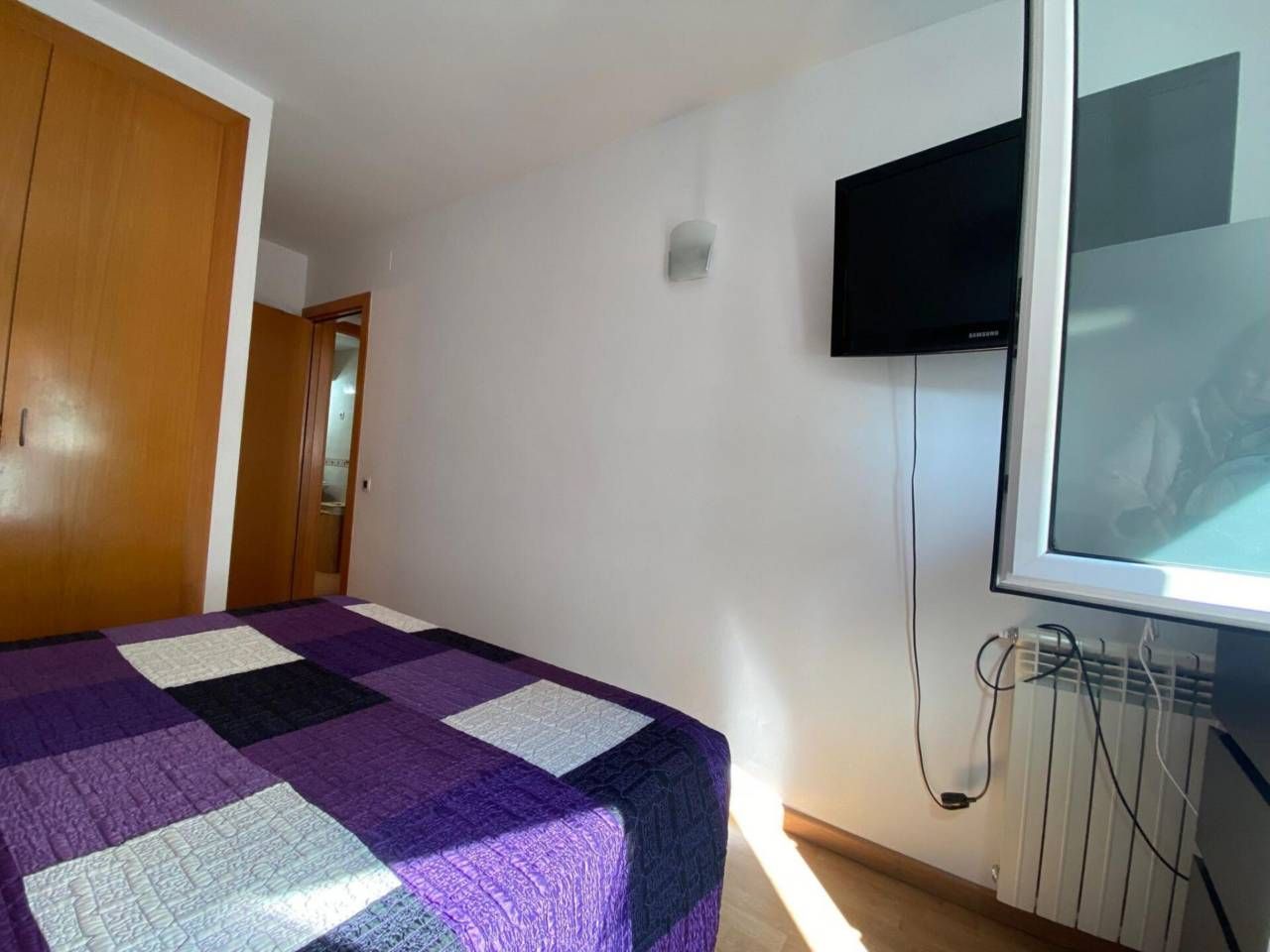 Bedroom of Flat for sale in Terrassa  with Heating, Parquet flooring and Community pool