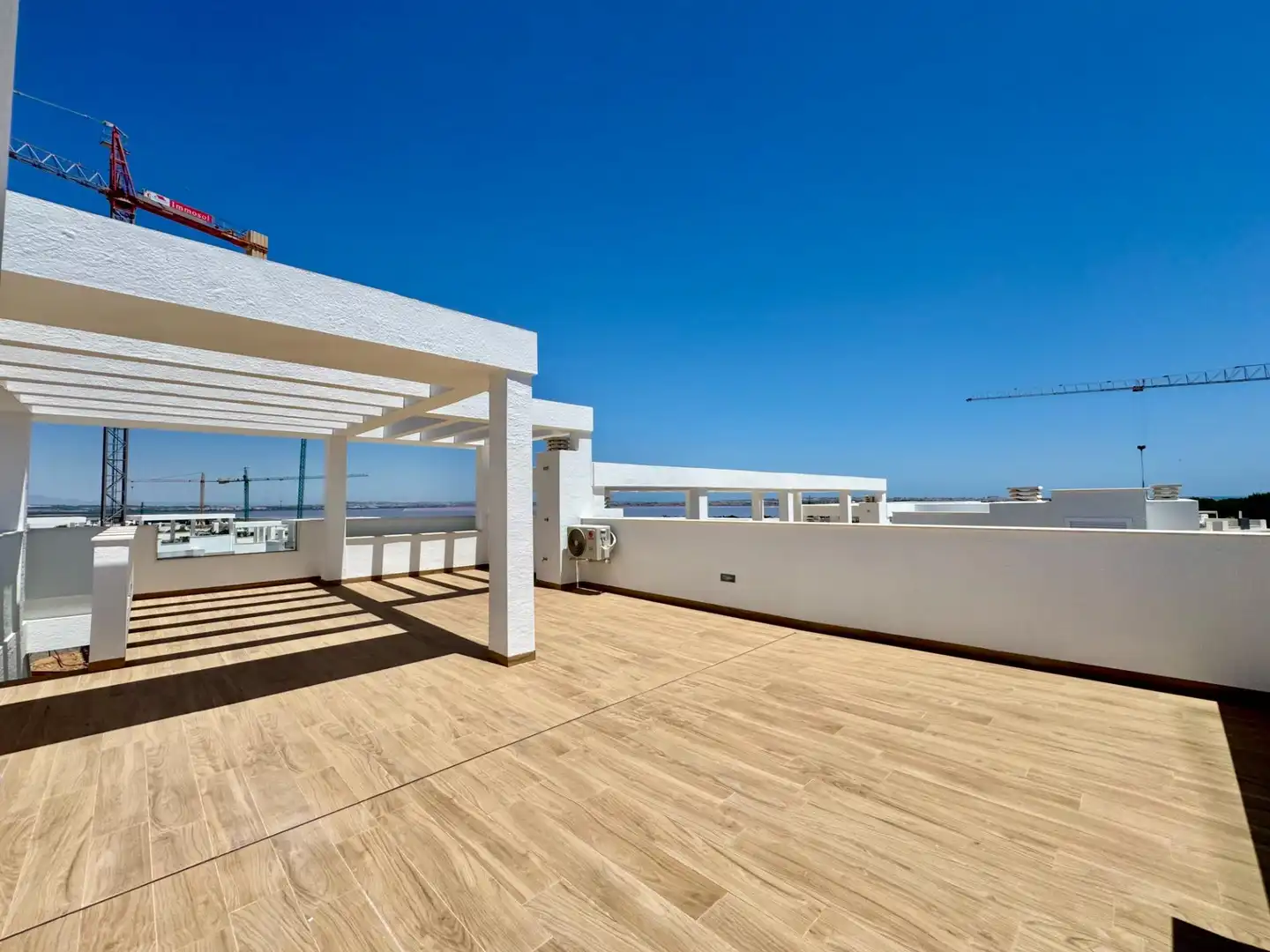 Ático con terraza en venta en Los Balcones - Los Altos, imagen 2