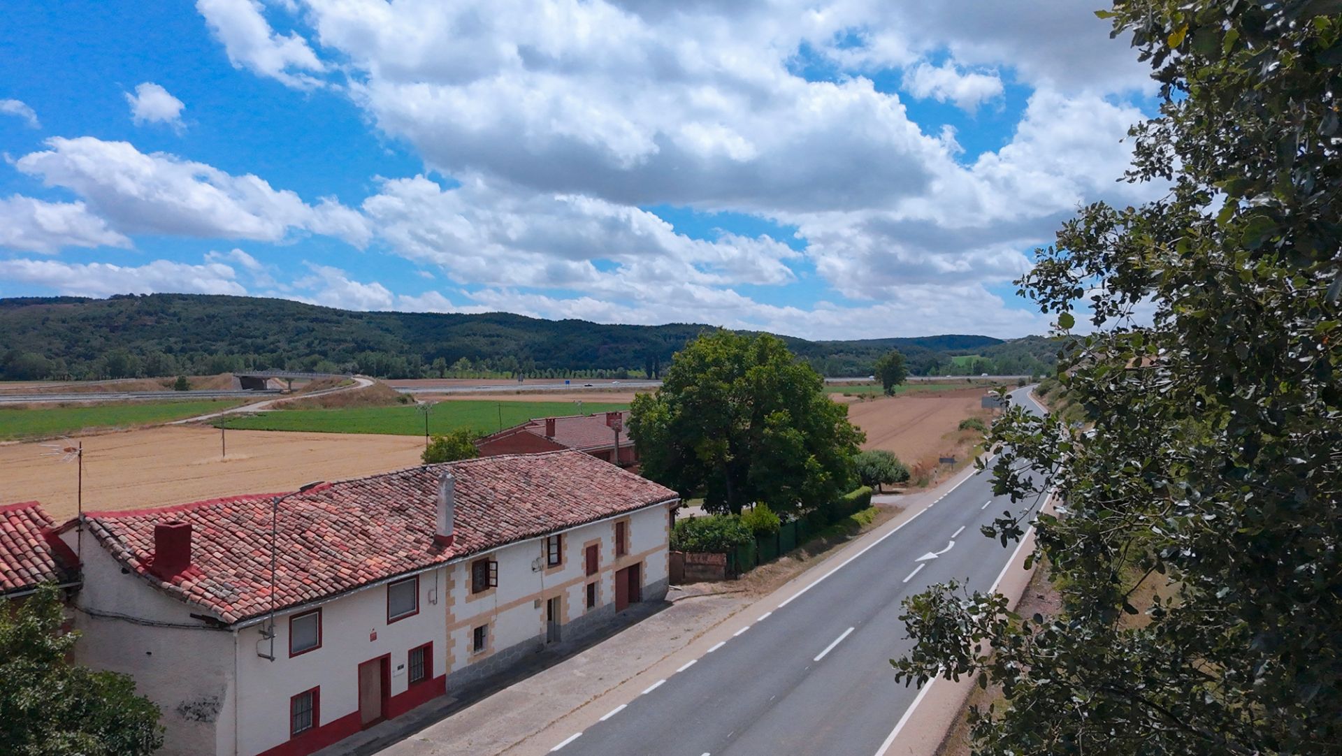 Vista exterior de Casa o xalet en venda en Alar del Rey amb Traster i Moblat