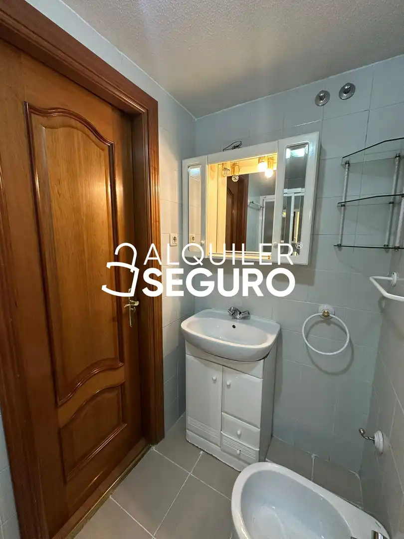 Piso de alquiler en Los Lilos, Prado Santo Domingo - Ensanche