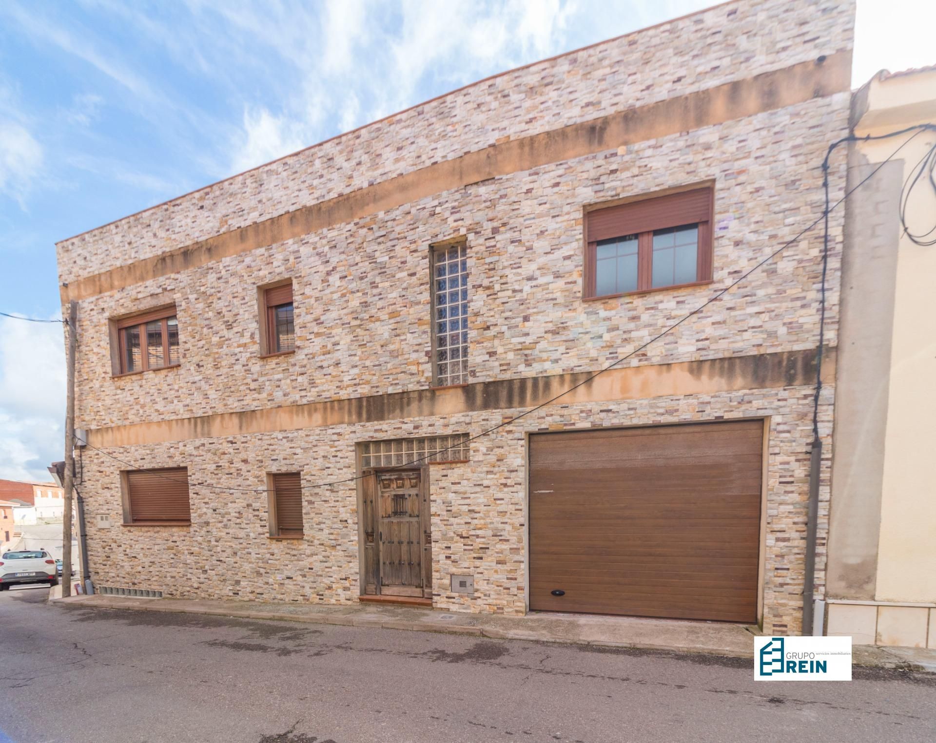 Exterior view of House or chalet for sale in Añover de Tajo  with Heating, Terrace and Furnished