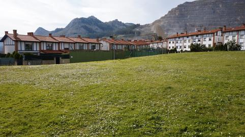 Foto 2 de Casa adosada en venda a Barrio de Santullán, Mioño - Santullán, Castro-Urdiales