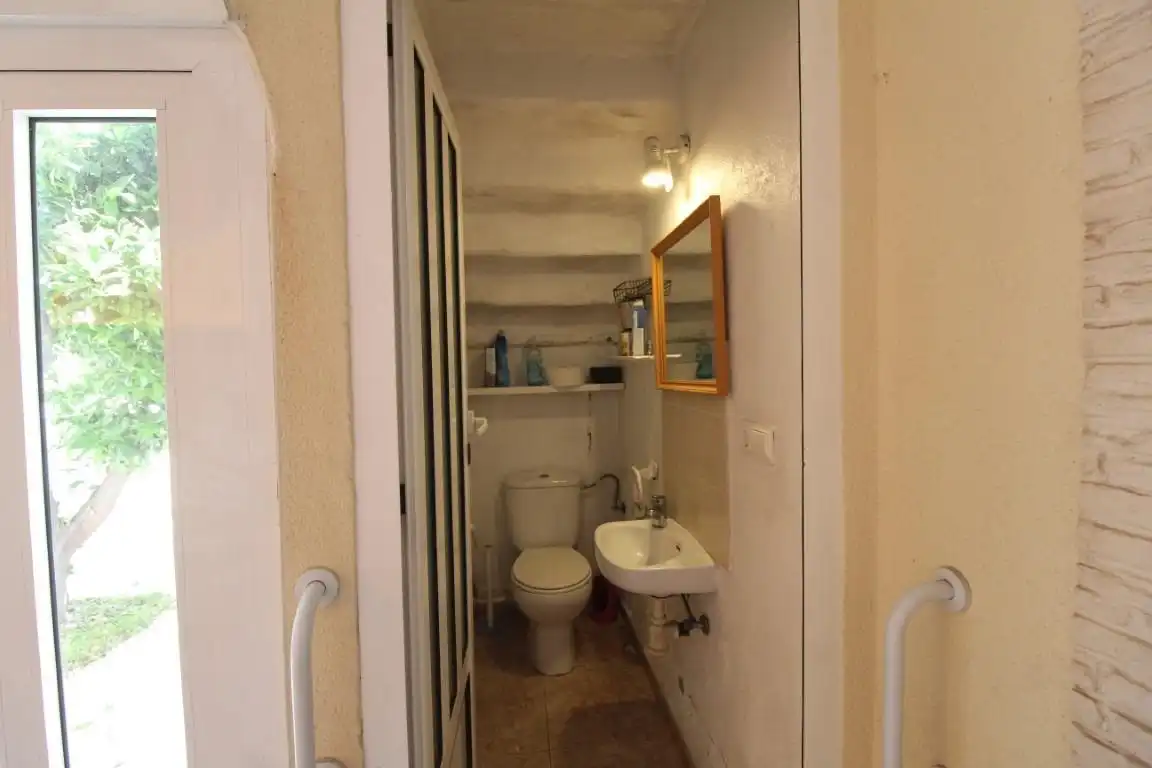 Baño de Casa adosada en venta en Torrevieja con Aire acondicionado, Jardín privado y Terraza