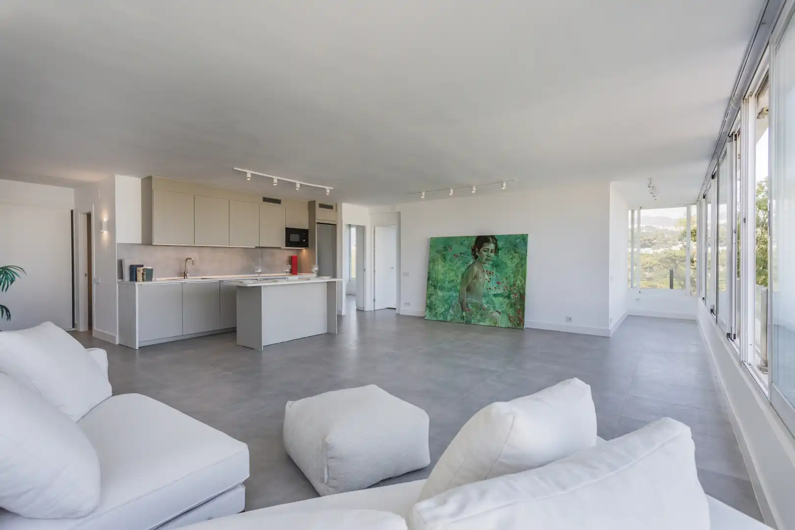 Sala d'estar de Apartament en venda en Marbella amb Terrassa, Piscina i Internet