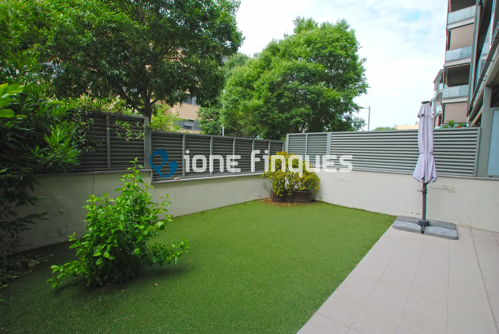 Terrasse von Wohnung zum Verkauf in Sant Cugat del Vallès mit Heizung, Privatgarten und Terrasse