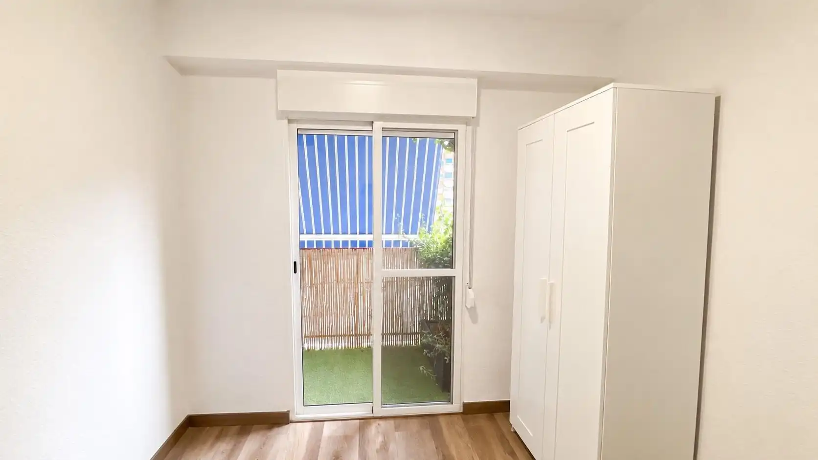 Schlafzimmer von Wohnung zum Verkauf in Mislata mit Klimaanlage, Möbliert und Balkon