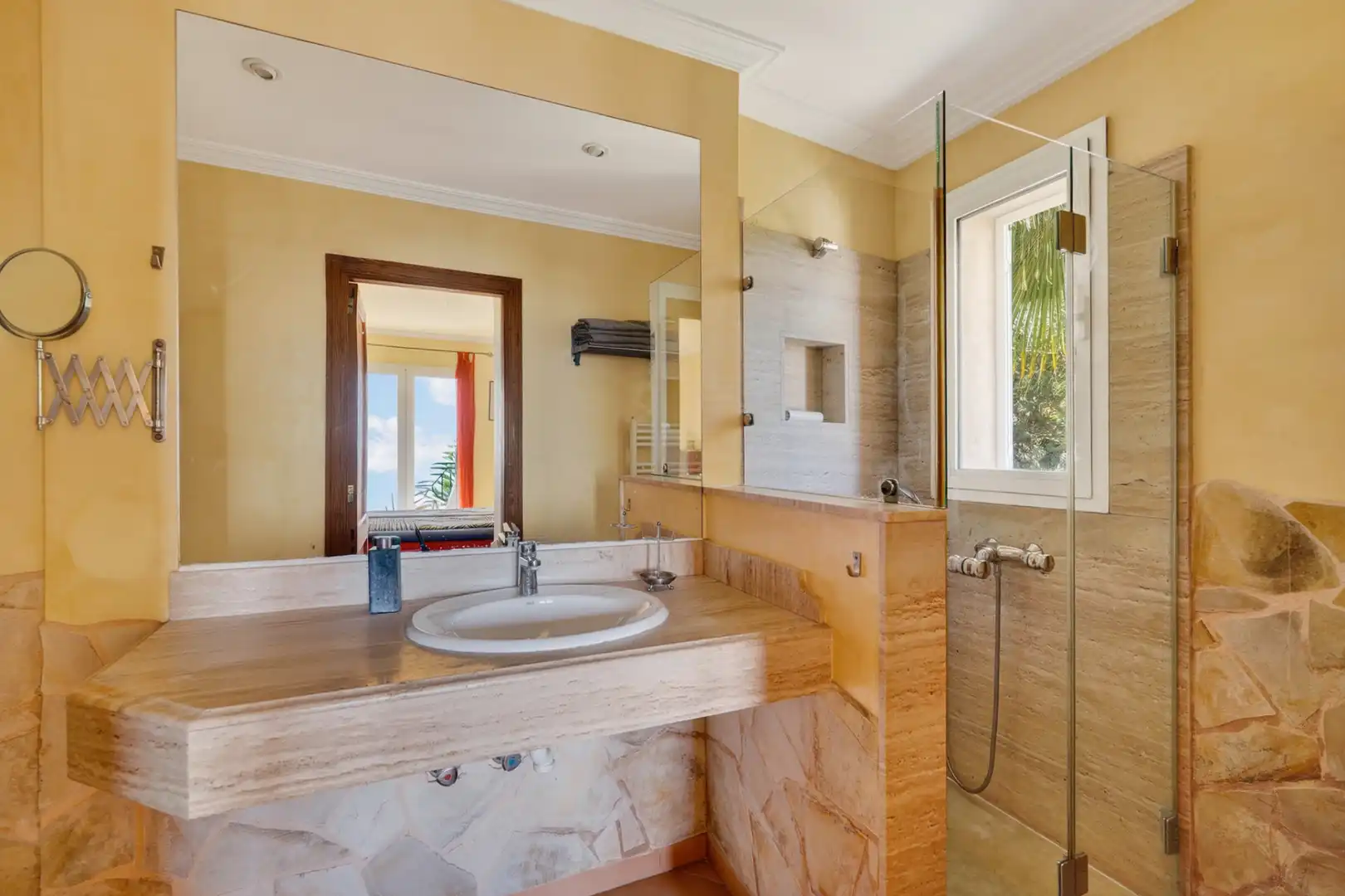 Bany de Casa o xalet en venda en Capdepera amb Aire condicionat, Jardí privat i Terrassa