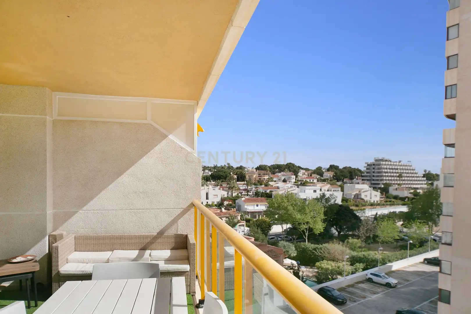 Terraza de Apartamento de alquiler en Calpe / Calp con Aire acondicionado, Lavadora y Microondas