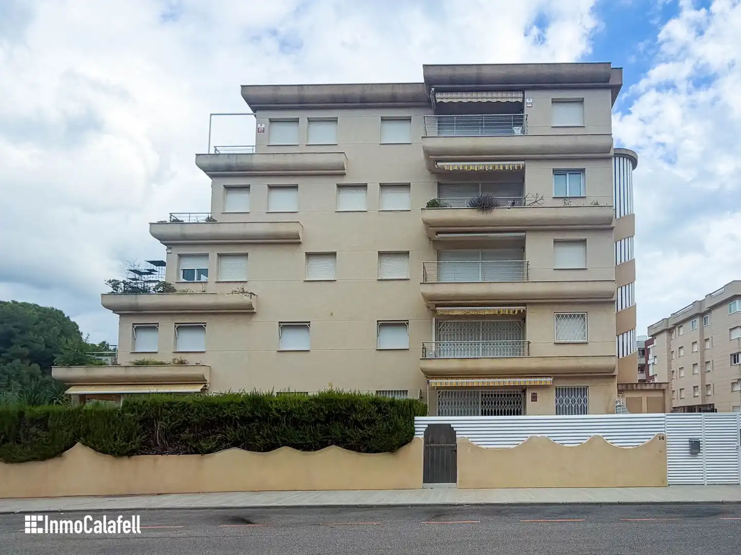 Vista exterior de Pis en venda en Calafell amb Calefacció, Terrassa i Traster