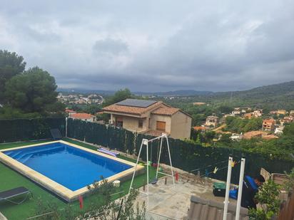 Piscina de Casa o xalet en venda en El Vendrell amb Aire condicionat, Calefacció i Traster