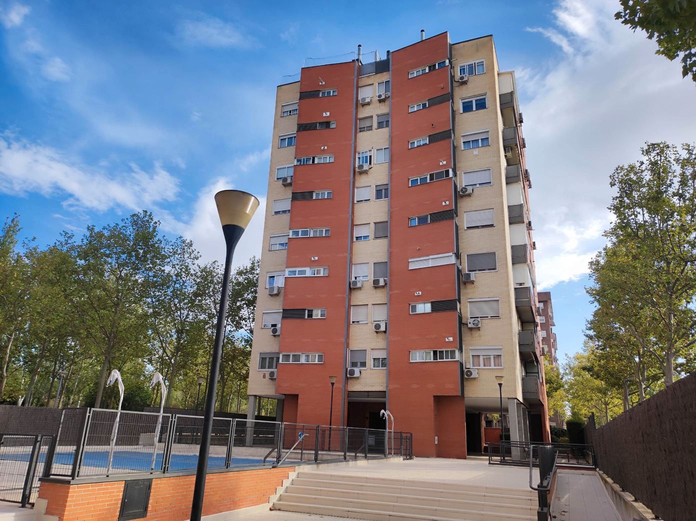 Exterior view of Flat for sale in Fuenlabrada  with Heating, Terrace and Storage room