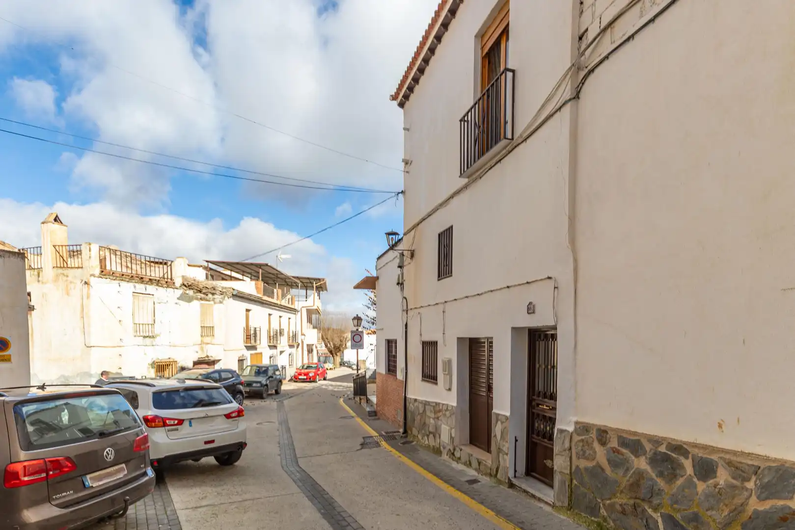 Vista exterior de Casa adosada en venta en La Peza con Balcón