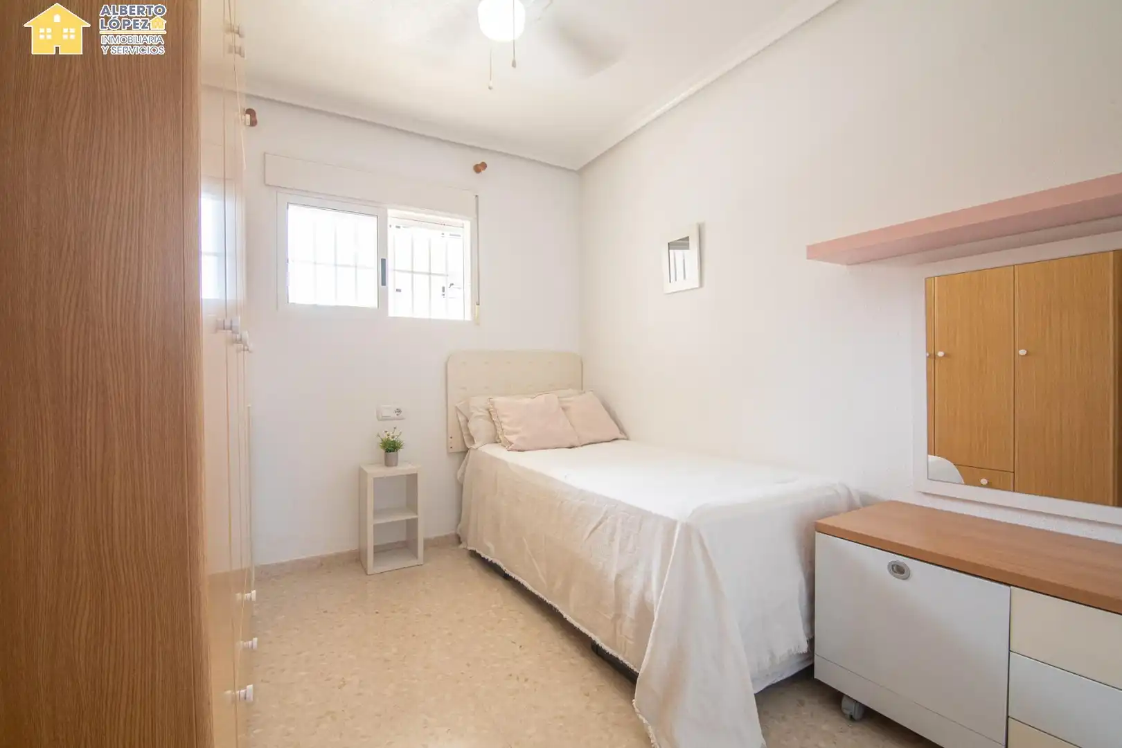 Flat with terrace for sale in Los Arenales del Sol, imagen 41