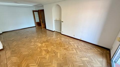 Photo 3 of Flat for sale in Calle de Camarena, Aluche, Madrid