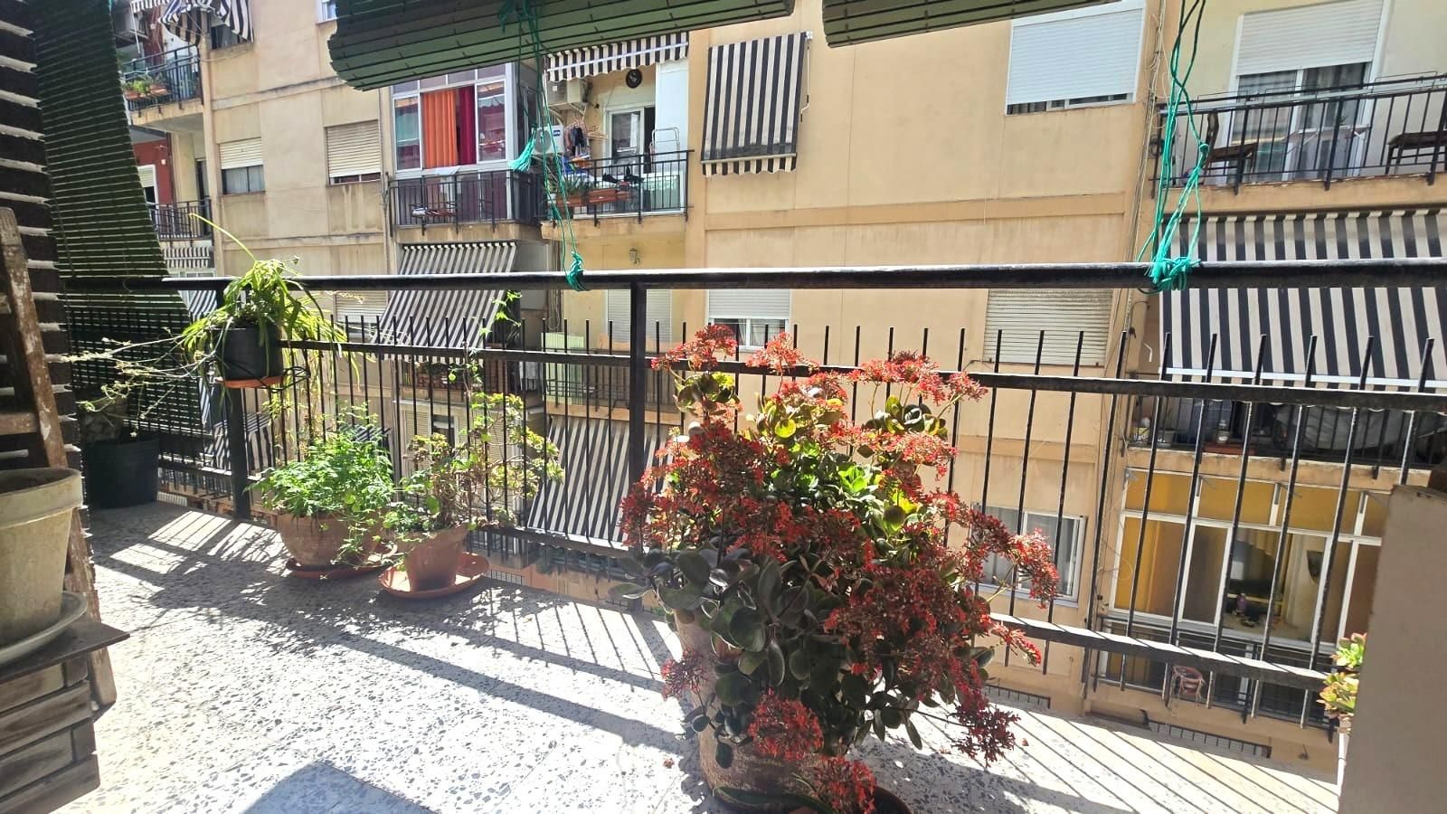 Terrassa de Pis en venda en Alicante / Alacant amb Calefacció i Balcó