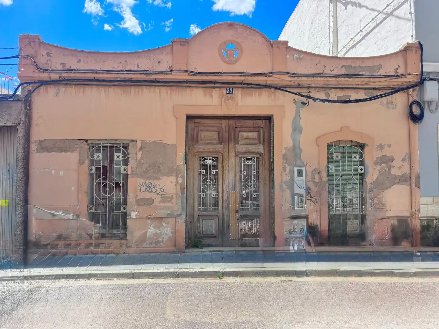 Exterior view of Houses for sale in Valencia  with Alarm