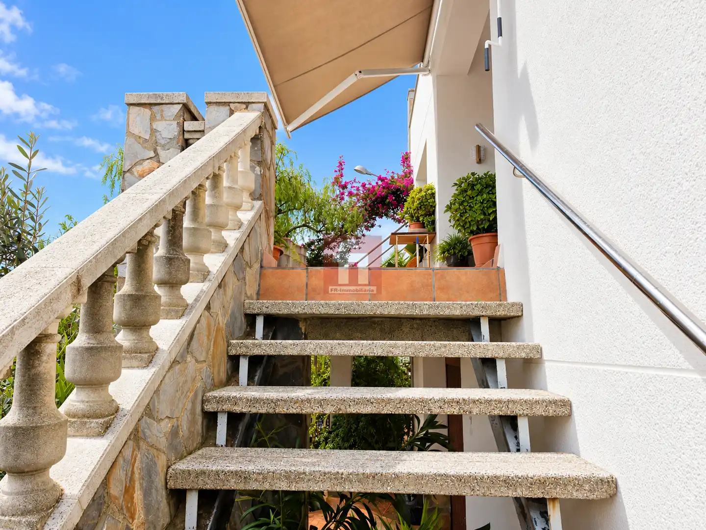Balcony of Houses for sale in Ponent