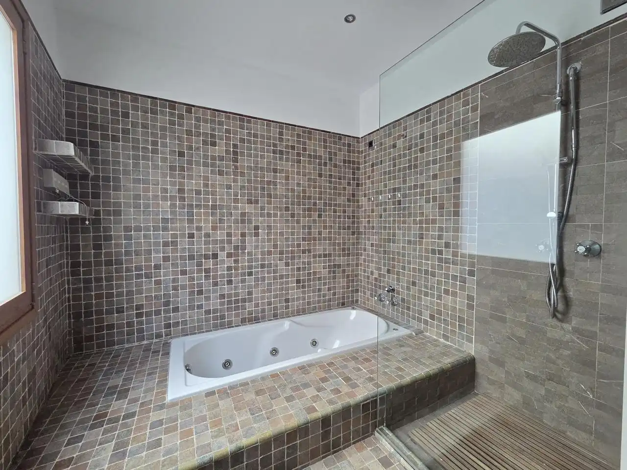 Baño de Piso de alquiler en Madrid con Calefacción