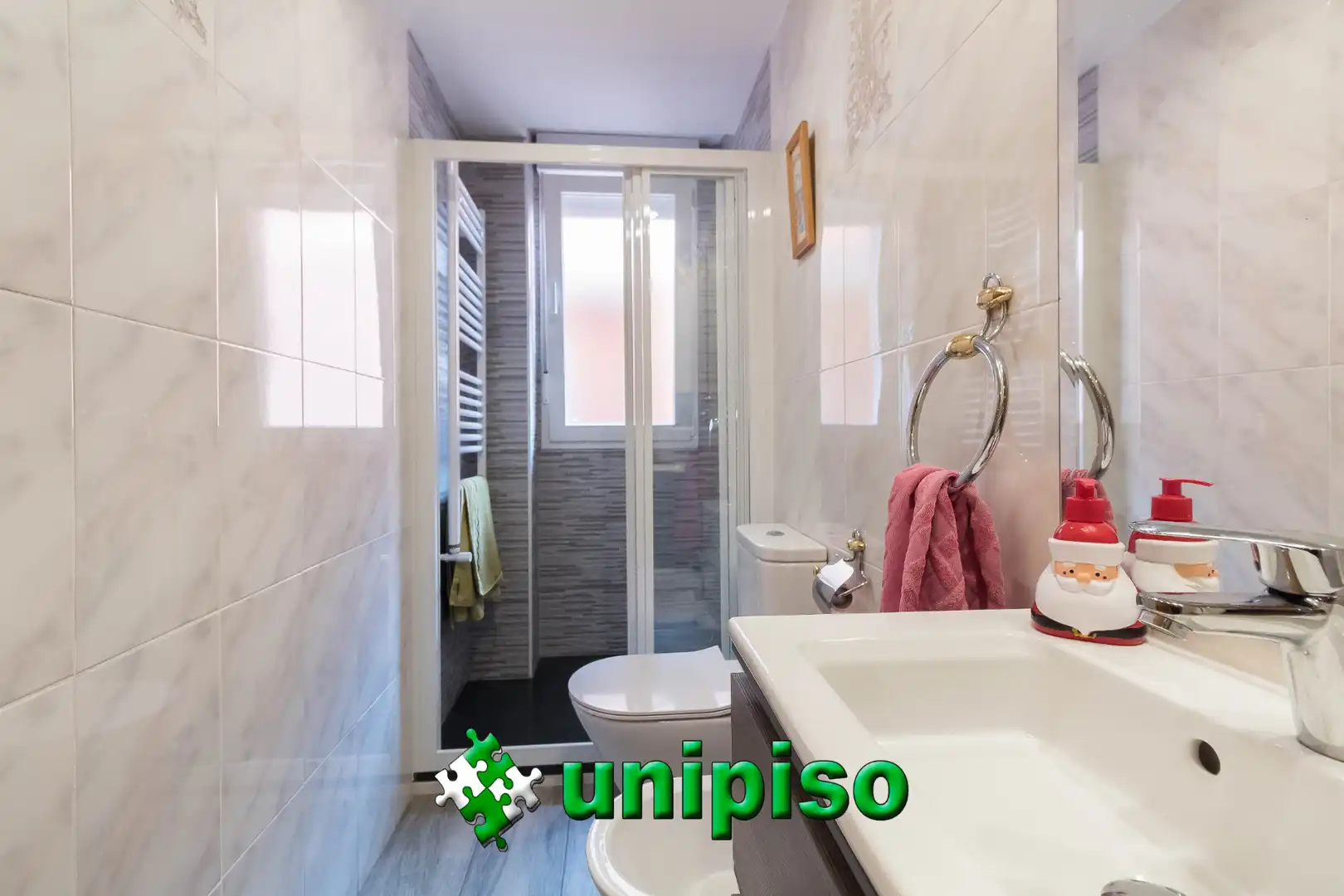 Badezimmer von Maisonette zum Verkauf in Leganés mit Klimaanlage, Heizung und Parkett