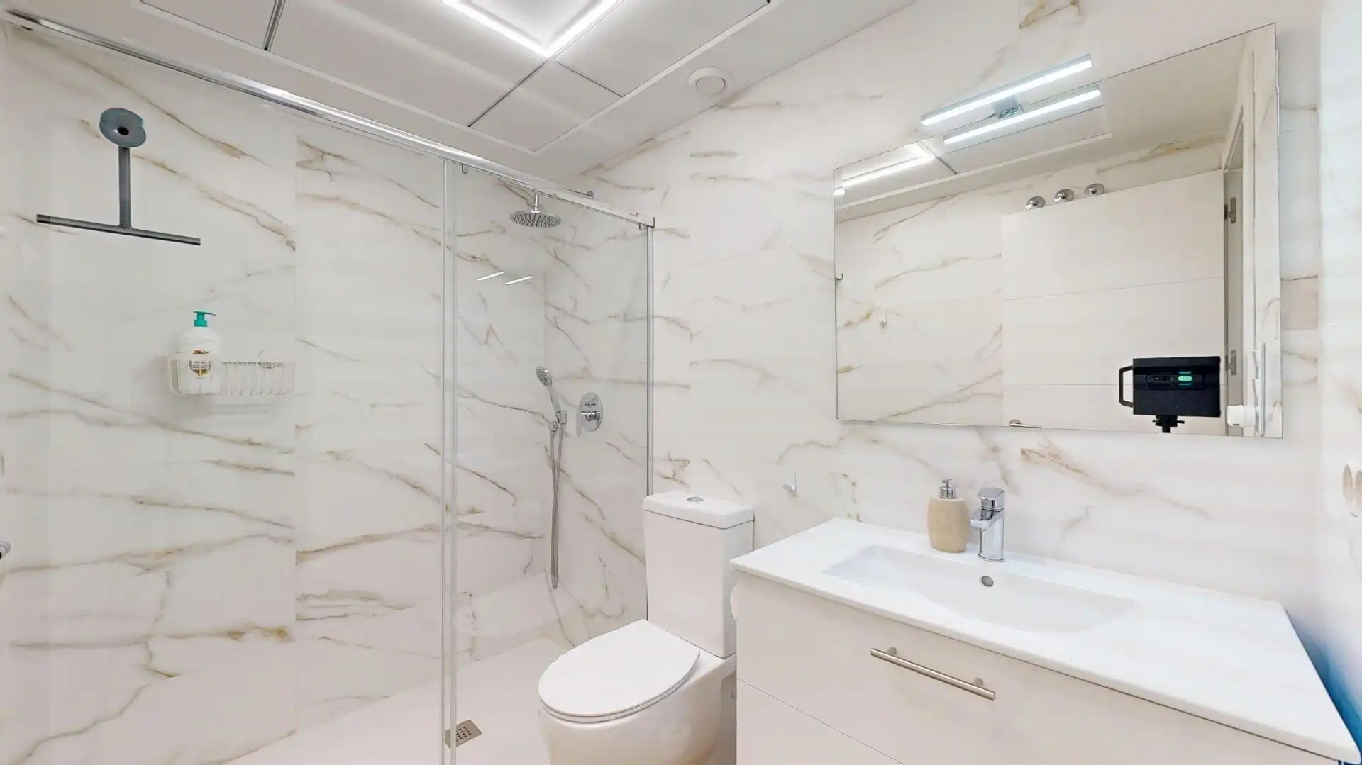 Bany de Apartament en venda en San Javier amb Aire condicionat, Terrassa i Moblat