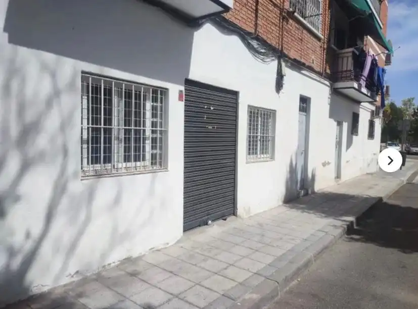 Büro zum Verkauf in Cmo. de Perales, Usera, Madrid, España, imagen 9