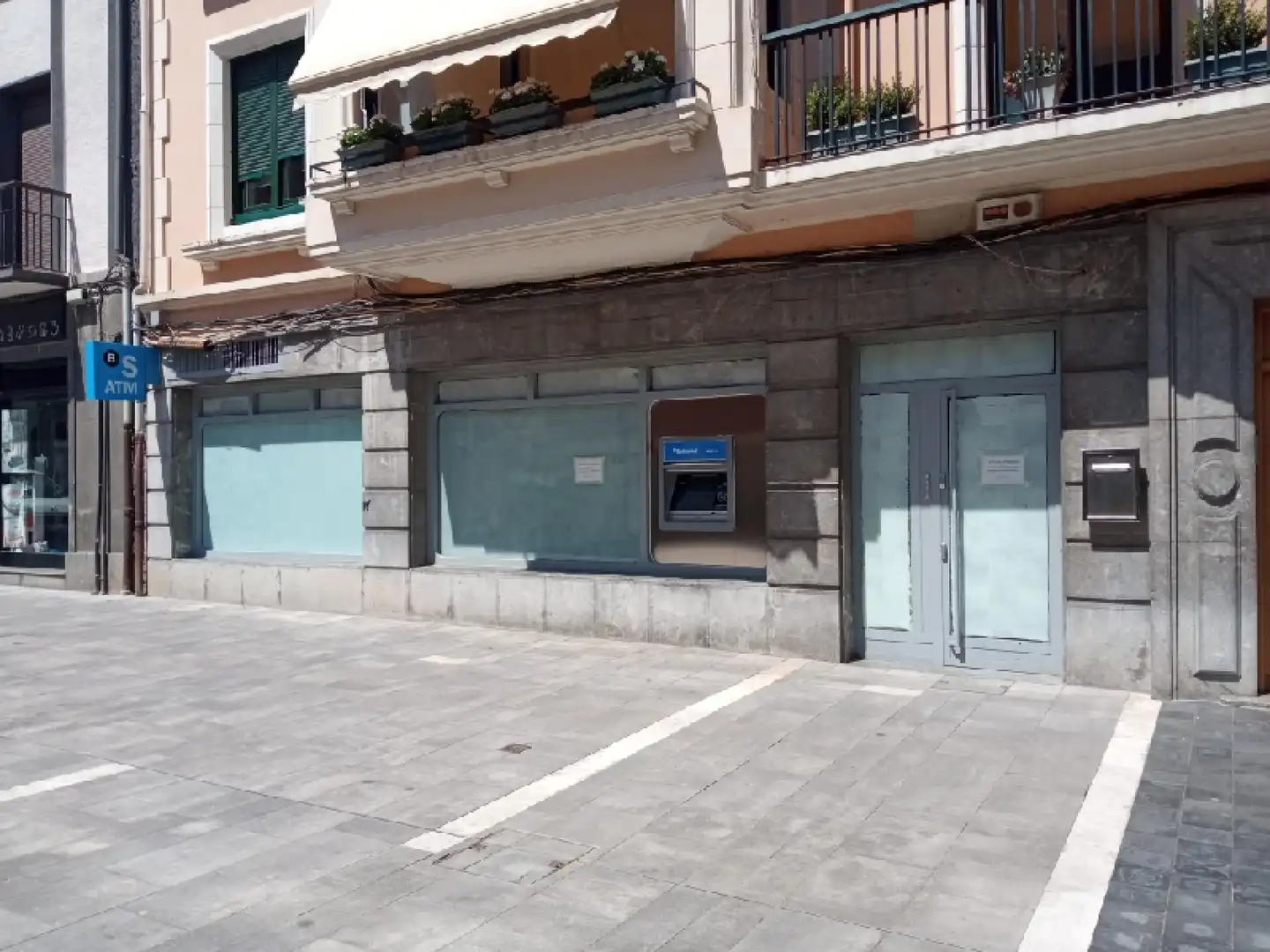 Vista exterior de Local en venta en Legazpi