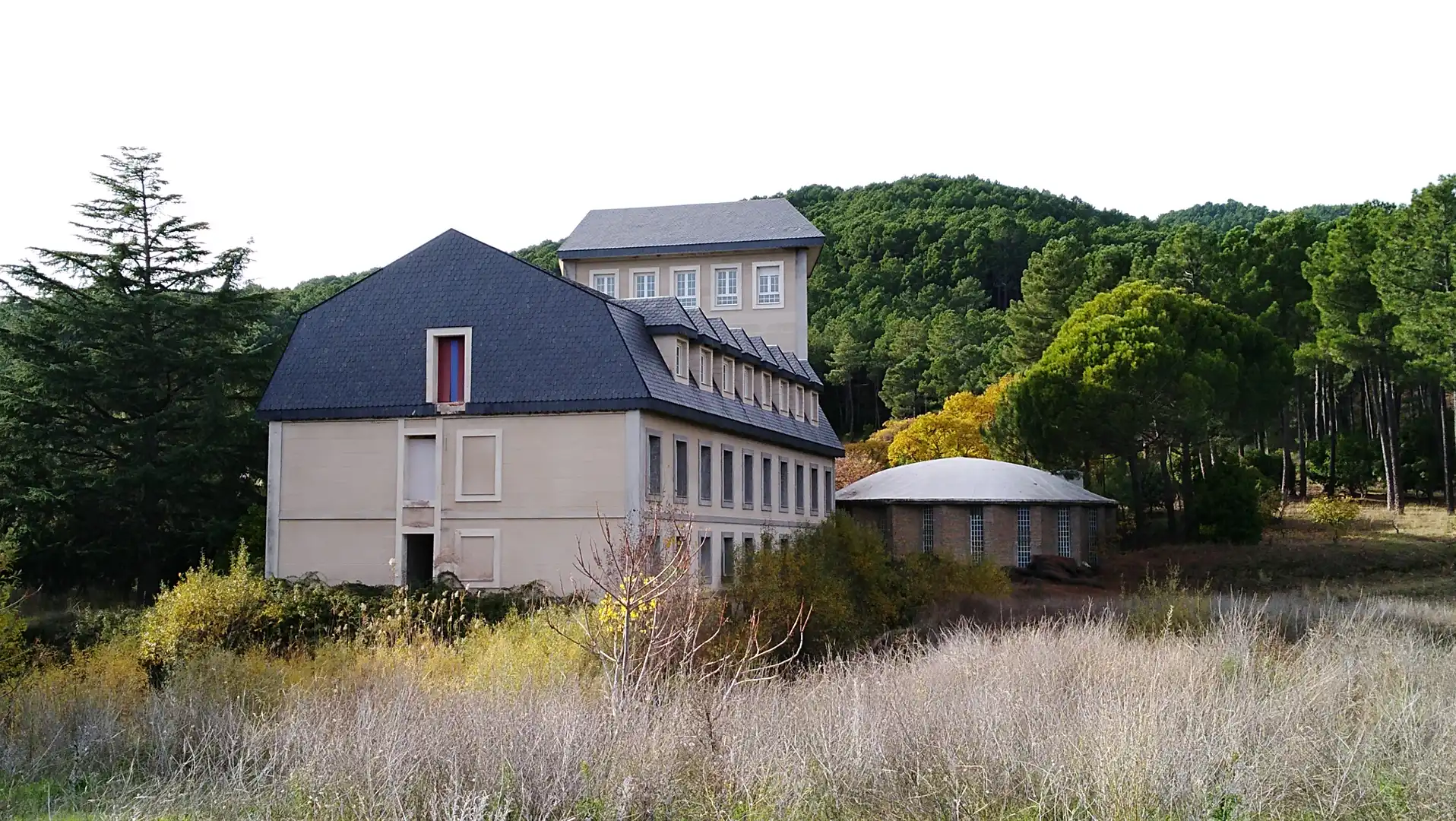 Exterior view of Buildings for sale in Mombeltrán