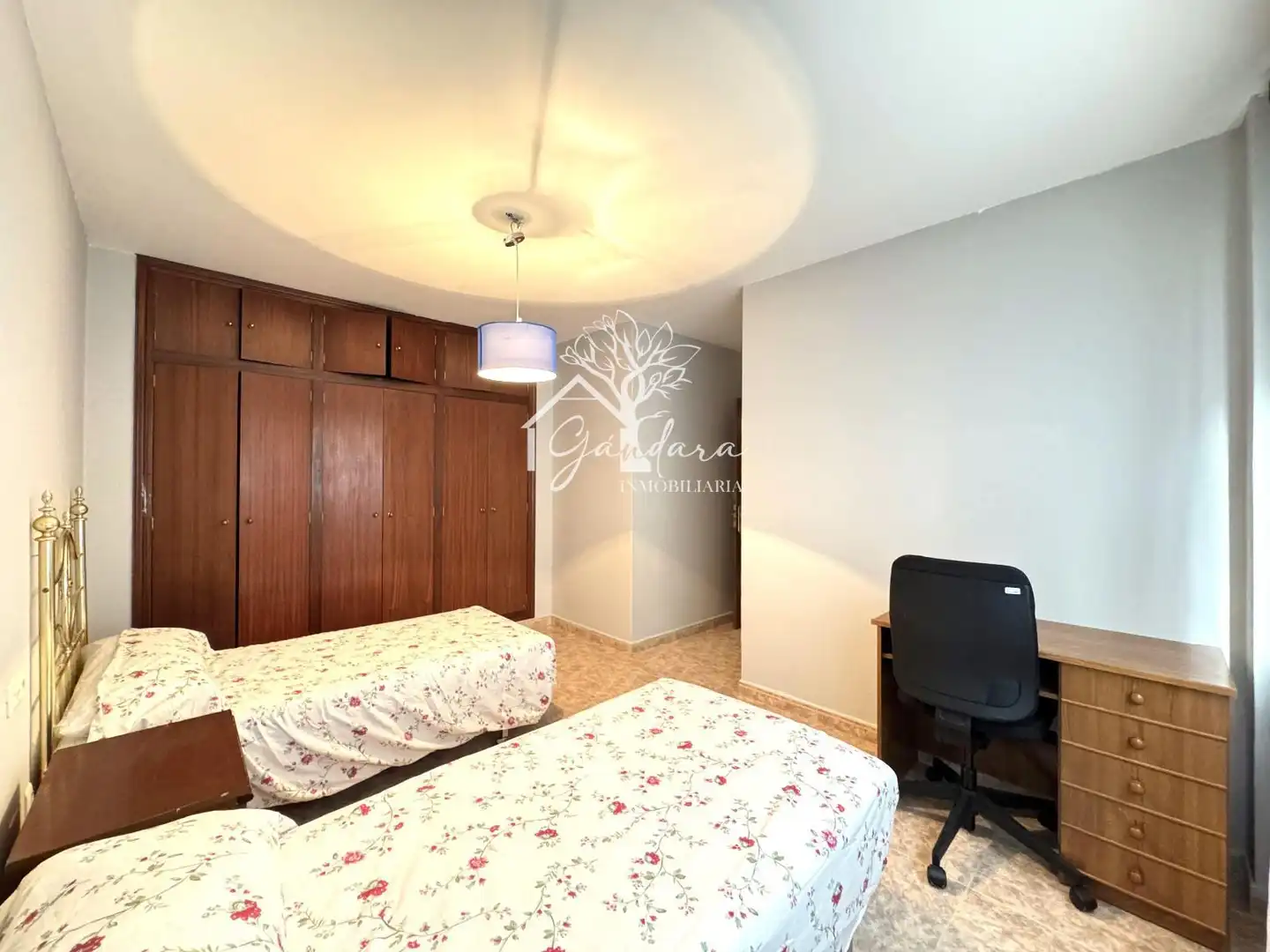 Habitación de Piso en venta en Ares con Amueblado, Horno y Lavadora