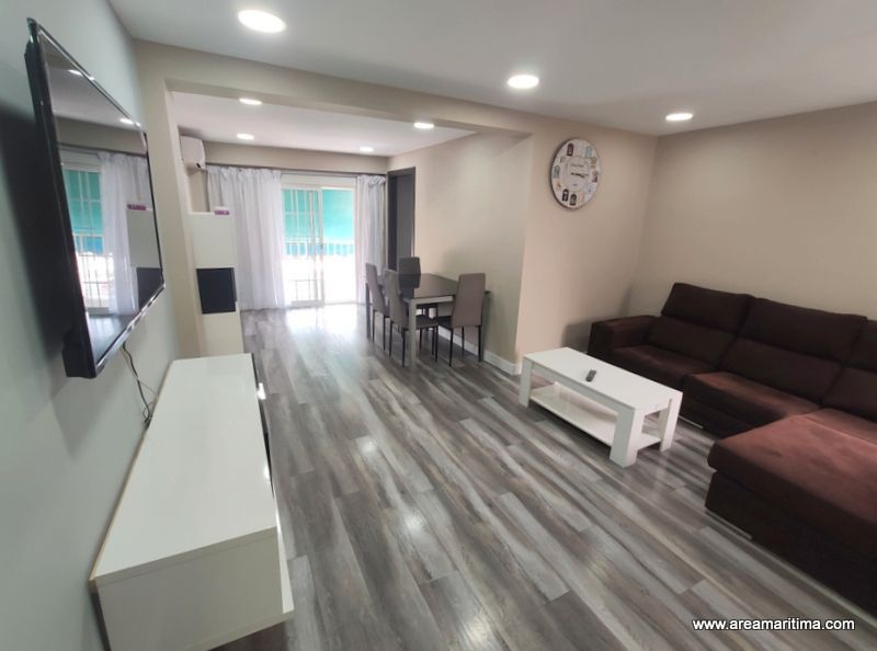 Sala d'estar de Pis de lloguer en  Valencia Capital amb Aire condicionat, Calefacció i Moblat