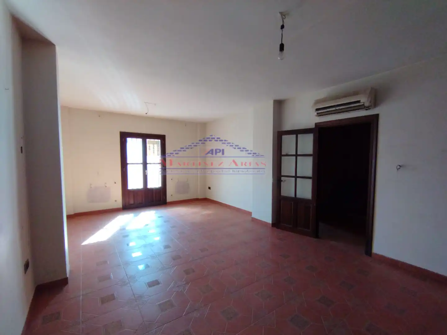 Sala de estar de Casa adosada en venta en Sabiote con Balcón
