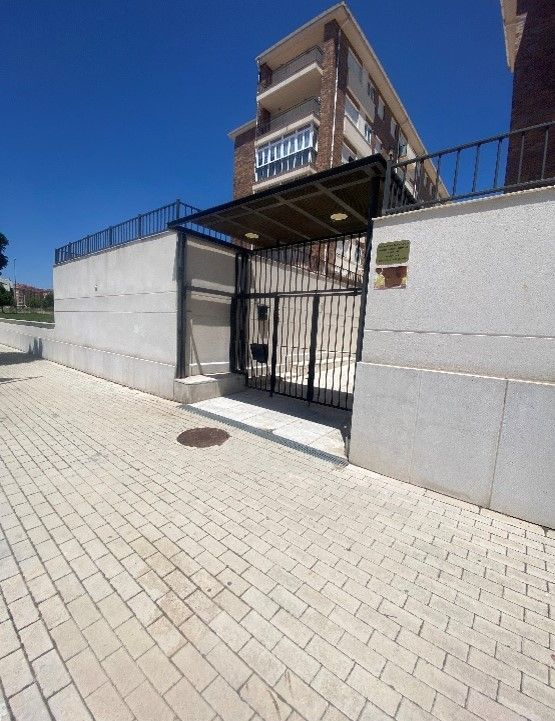 Exterior view of Office for sale in Ávila Capital