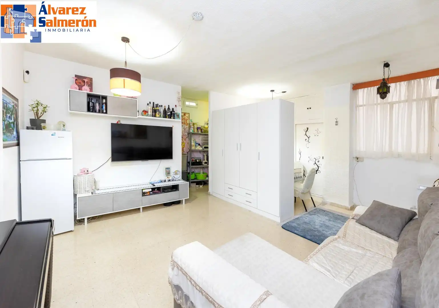Living room of Flat for sale in Granada