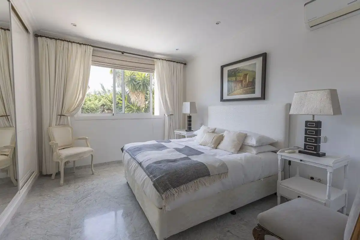 Dormitori de Casa o xalet en venda en Mijas amb Terrassa i Piscina comunitària