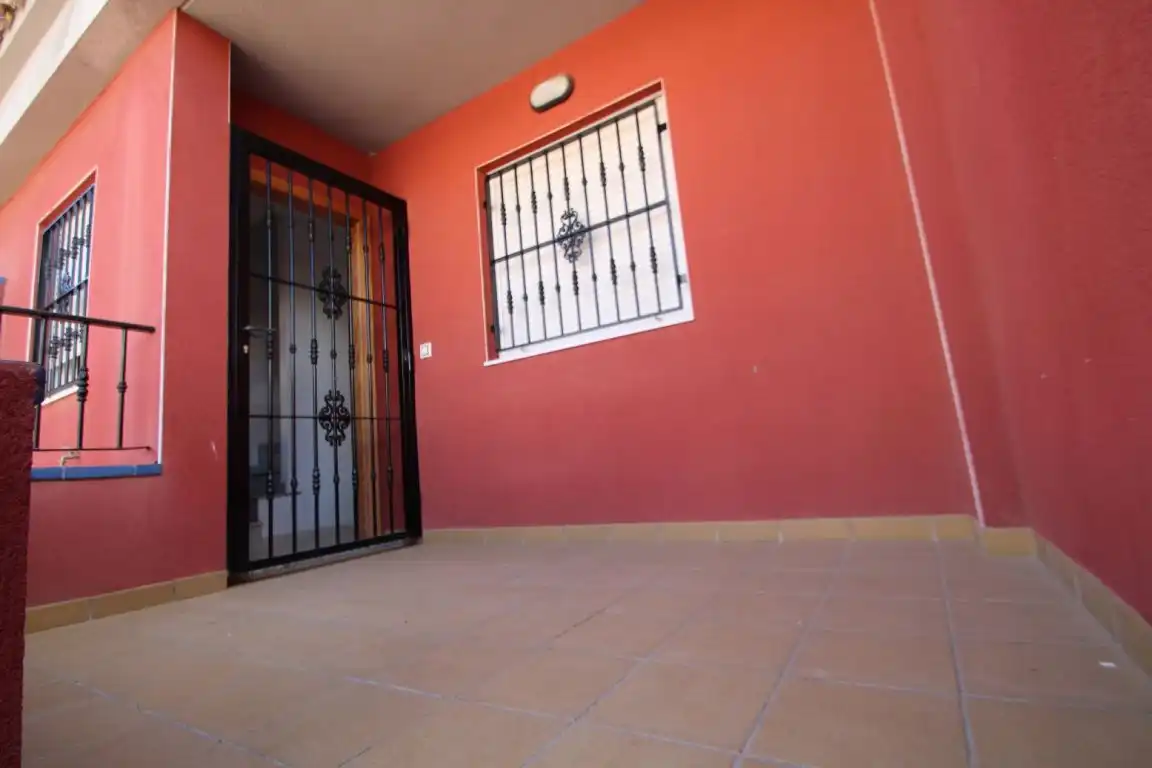 Casa adosada en venta en Torrevieja con Calefacción, Jardín privado y Terraza