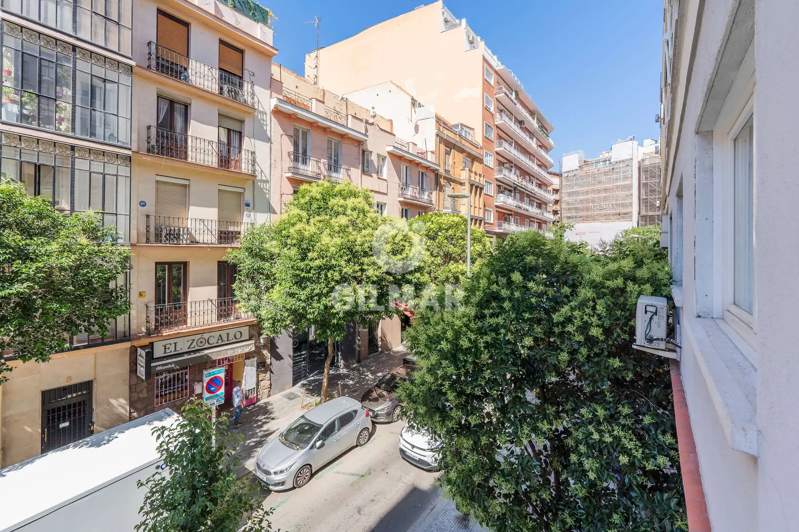 Vista exterior de Piso en venta en Madrid con Calefacción y Amueblado